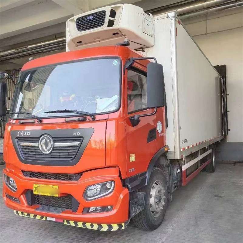 鲅鱼圈区萨迦县：物流专线的高效货运之旅